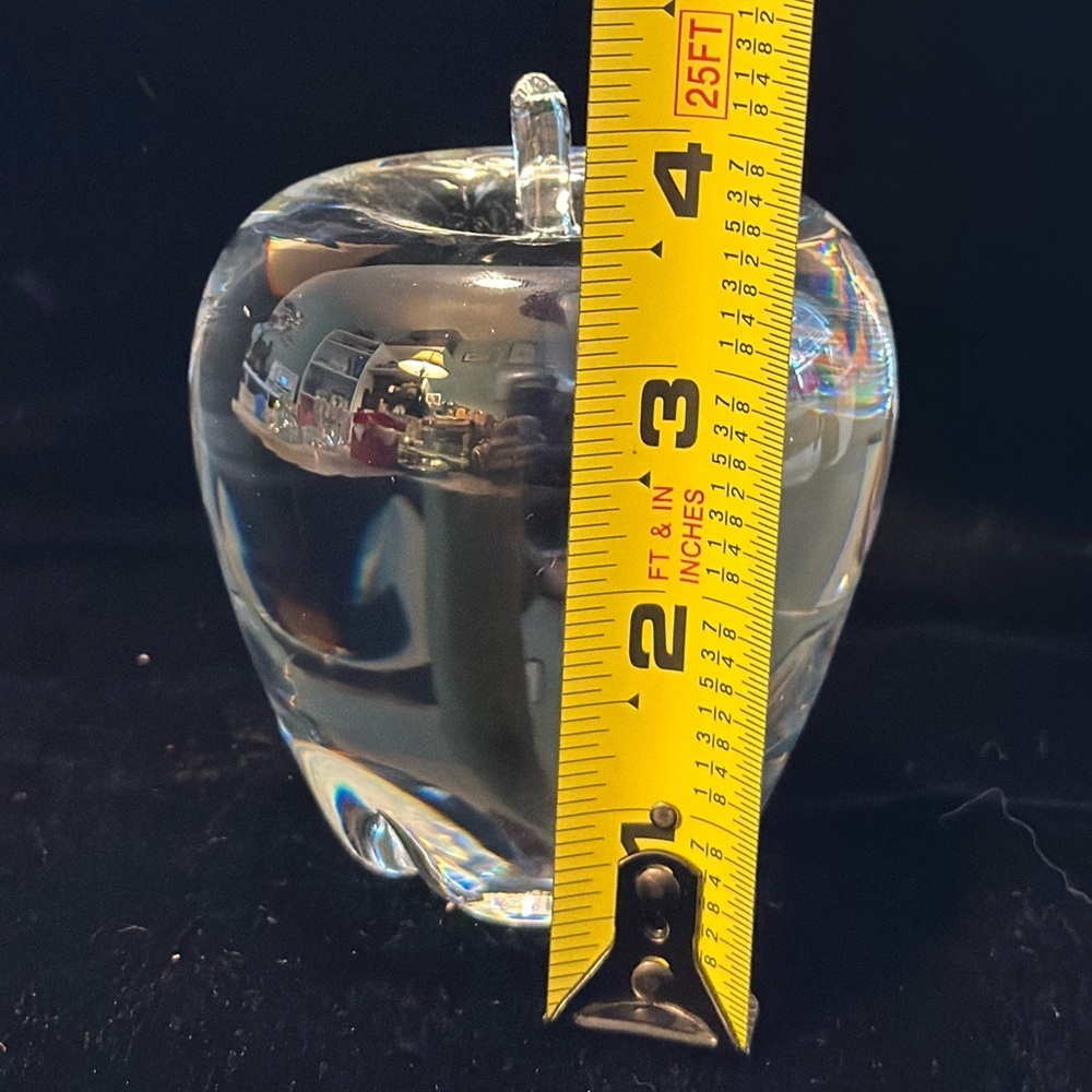 Steuben Crystal Iconic Apple - Picture 2 of 6